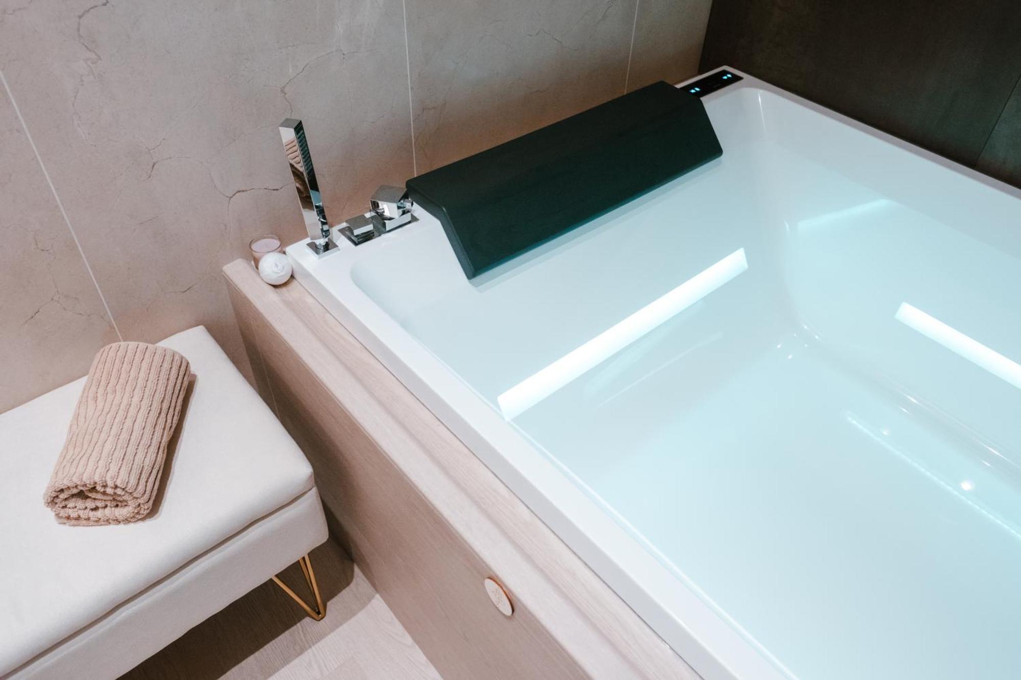 18Zero2 Luxury Rooms 巴里 外观 照片